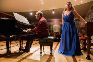 Benedetta Orsi a León con il compositore Giuseppe Devastato